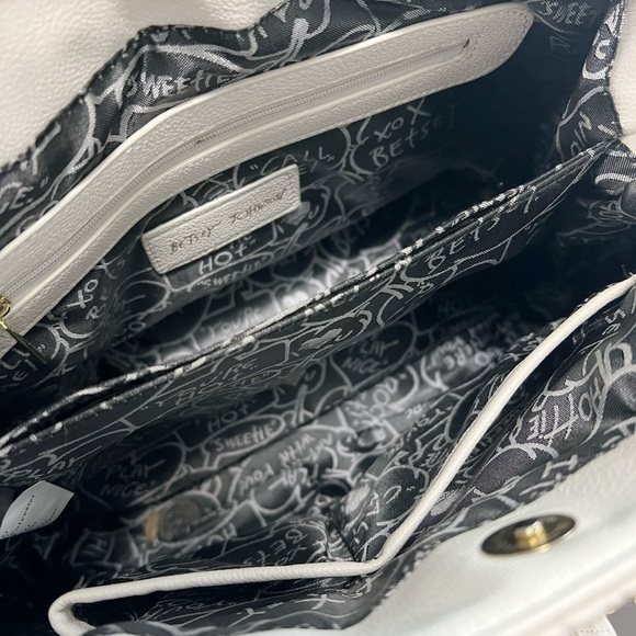 Betsy Johnson Rose Pleated Handbag - Picture 3 of 3